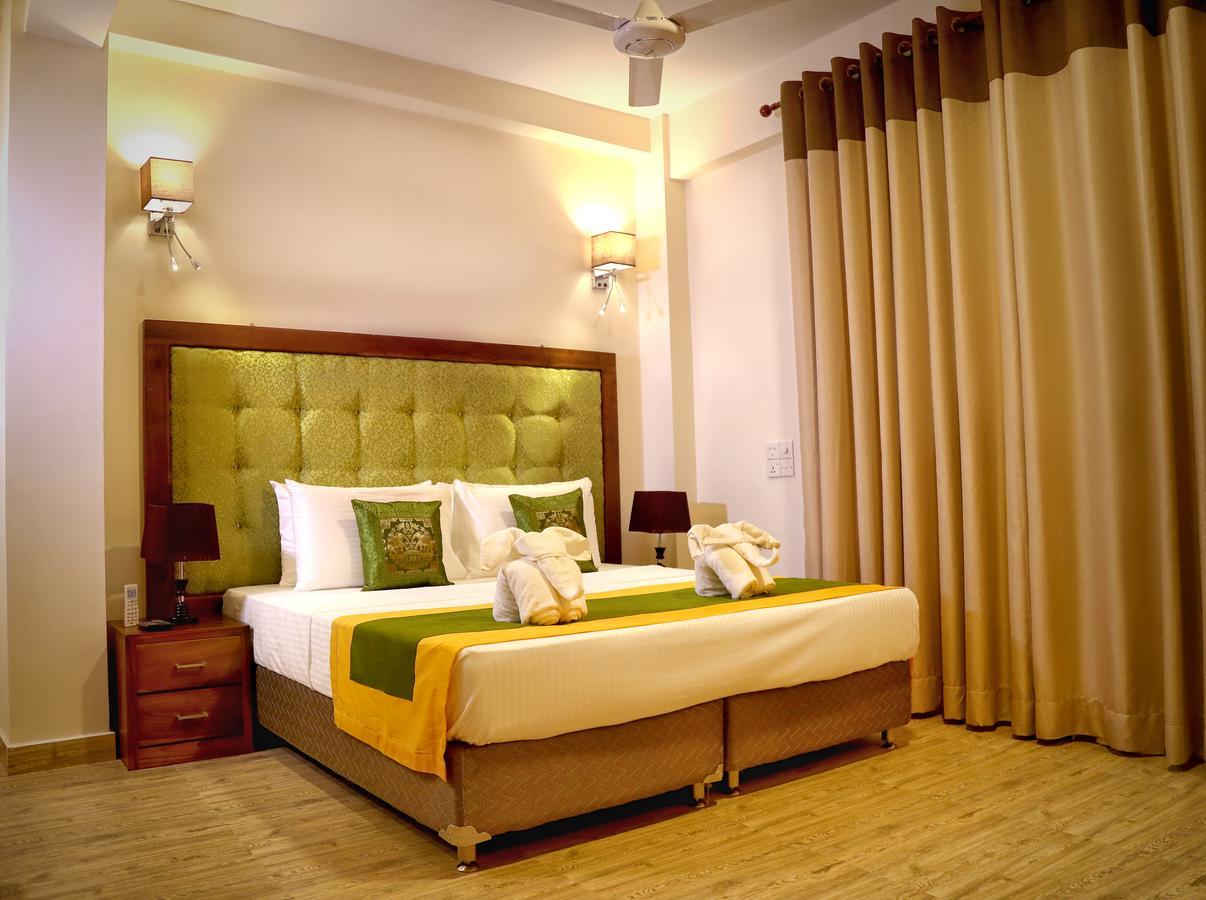 Hotel Vendol Maliga Edge Kandy Esterno foto