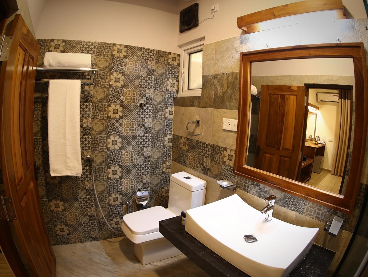 Hotel Vendol Maliga Edge Kandy Esterno foto