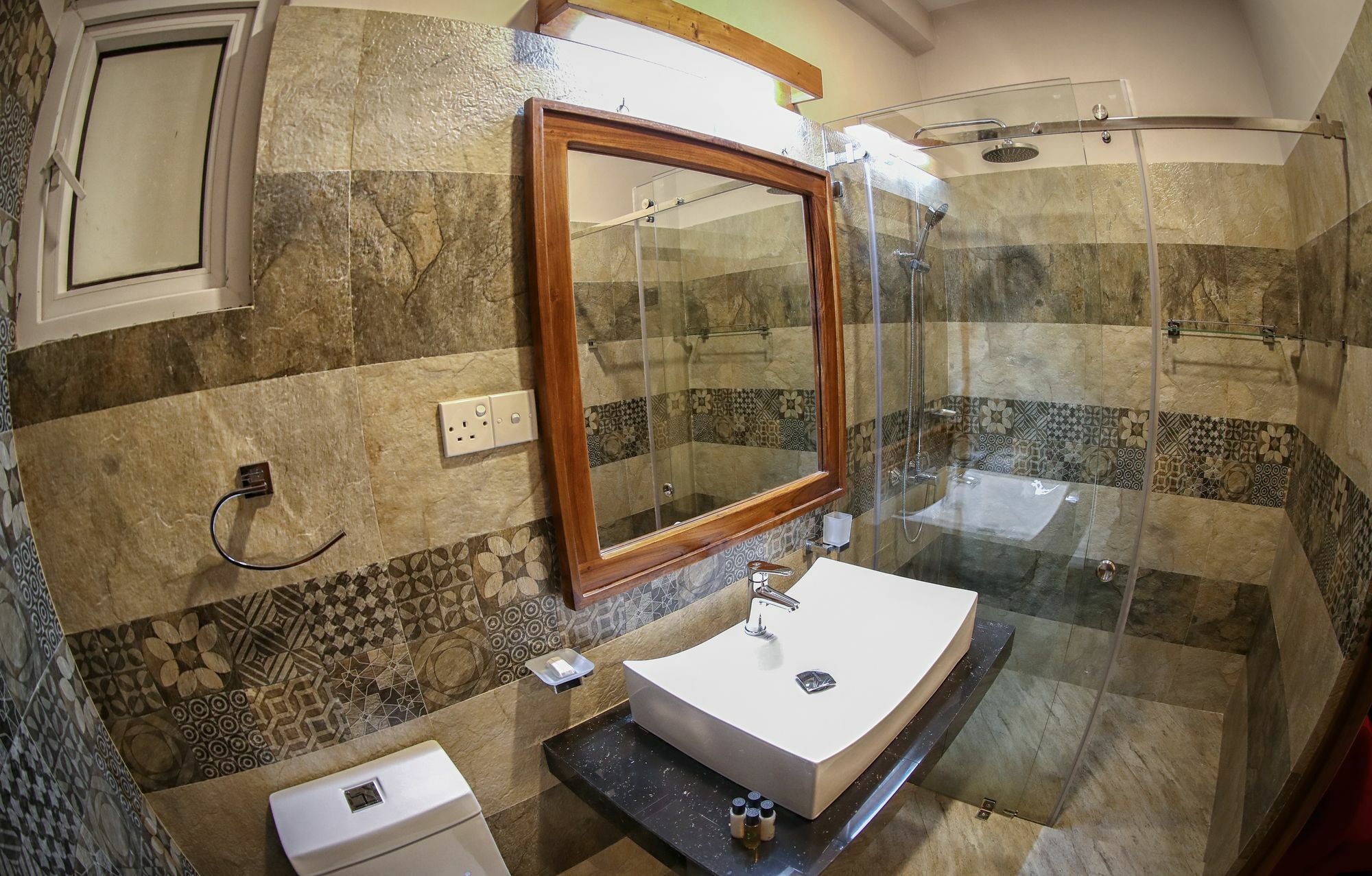 Hotel Vendol Maliga Edge Kandy Esterno foto